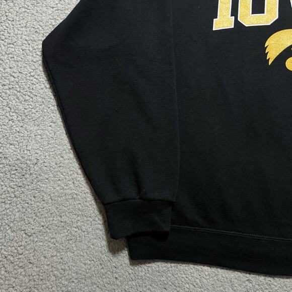 Iowa Hawkeyes Sweatshirt Mens Large Black Crewneck Vintage Jerzees Pullover - Picture 7 of 9